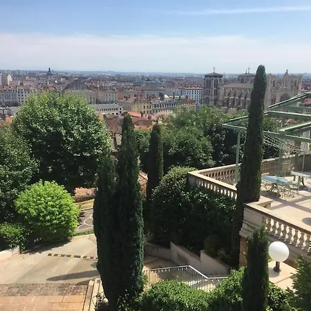 « Le Vieux Lyon » 45 M2 Tt Equipe Clim Lyon